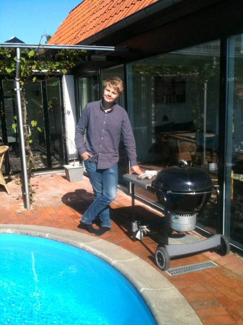 Mathias Bak er grillmester